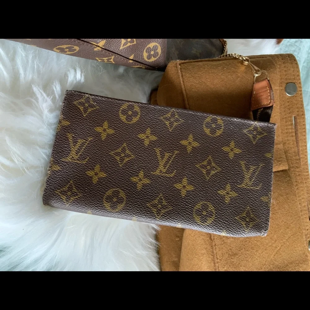 Louis Vuitton Brown and Tan Tote Bag With Wallet